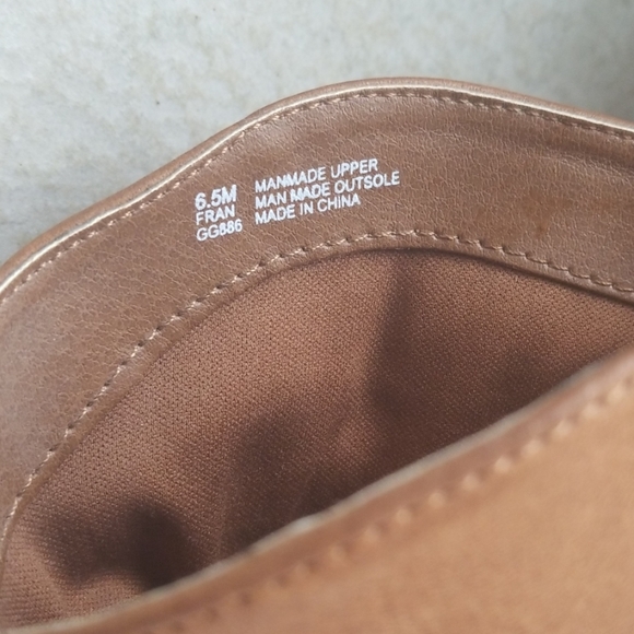 boots - Picture 2 of 6